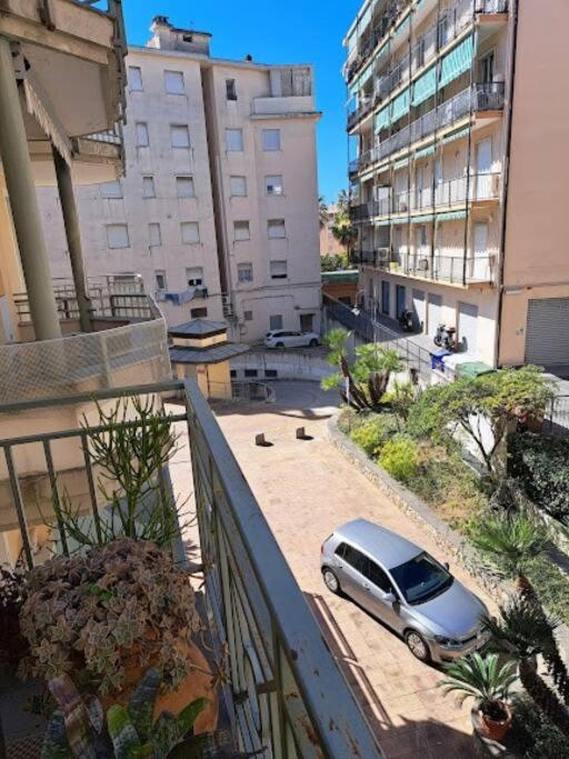 Centrale Vicino Spiagge E Ciclabile + Box-Auto ! Apartment Arma di Taggia Luaran gambar
